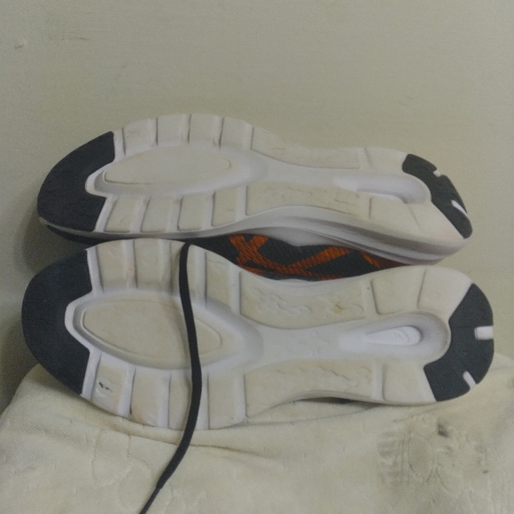 Mens ASICS VERSABLAST Black & Orange Athletic Sneakers Running Shoes Size 12 main image 10
